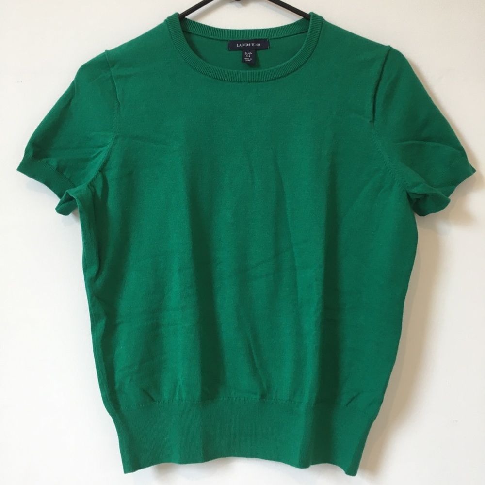 Kelly green knit top